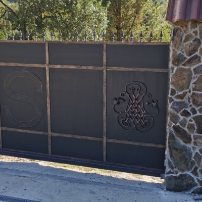 kovane_oplotenia_brany_a_branky10